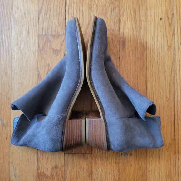 Cole Haan 7.5 B Gray Leather Slip On Heeled Booties Shoes USA Western Yellowston - Picture 4 of 7